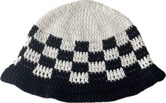 subway surfin’ bucket hat